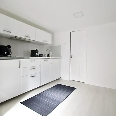 Premium By Hi5- Close To Parliament Budapest