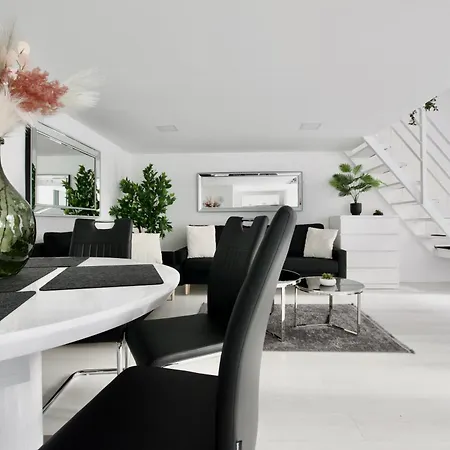 Premium By Hi5- Close To Parliament Budapest