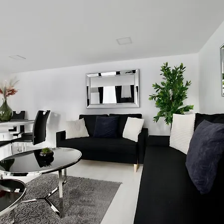 Premium By Hi5- Close To Parliament Apartment