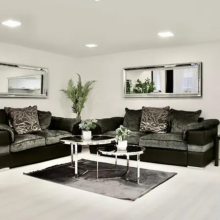Premium By Hi5- Close To Parliament Budapest